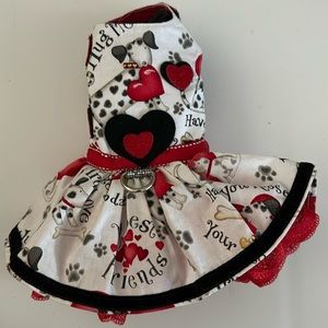 Off The Cuff by Julie Lancaster size Small